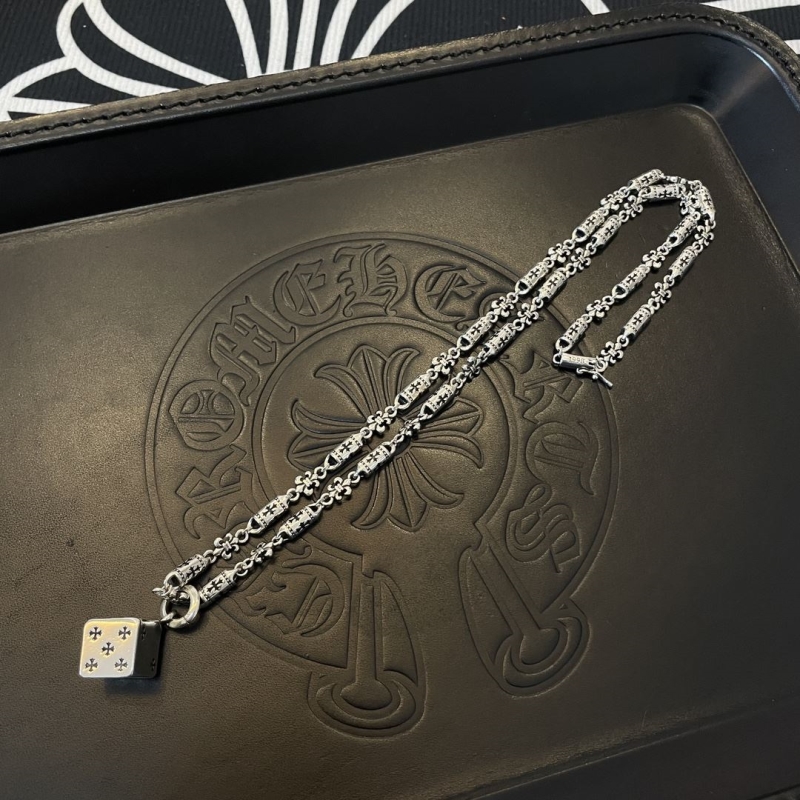 Ch**me He**ts necklaces